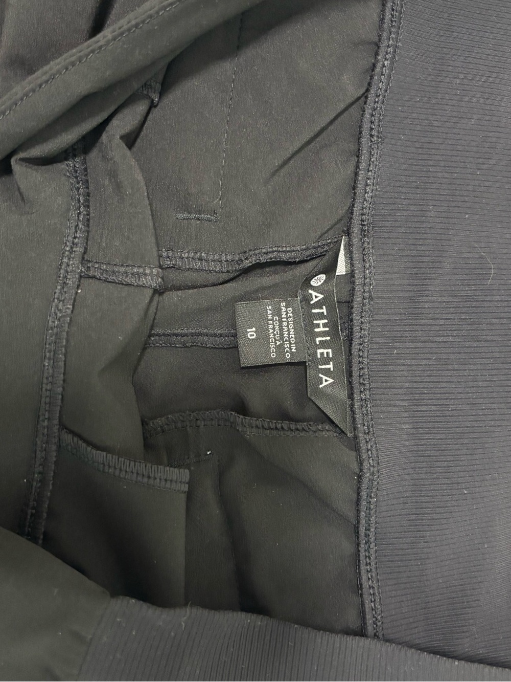 Athleta sz 10 Performance Shorts - Picture 5 of 5
